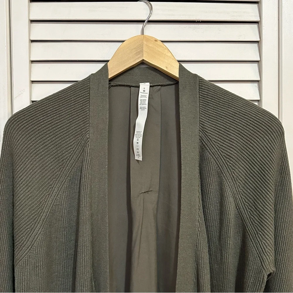 Lululemon Still at Ease Wrap, Size 8, Gray Sage